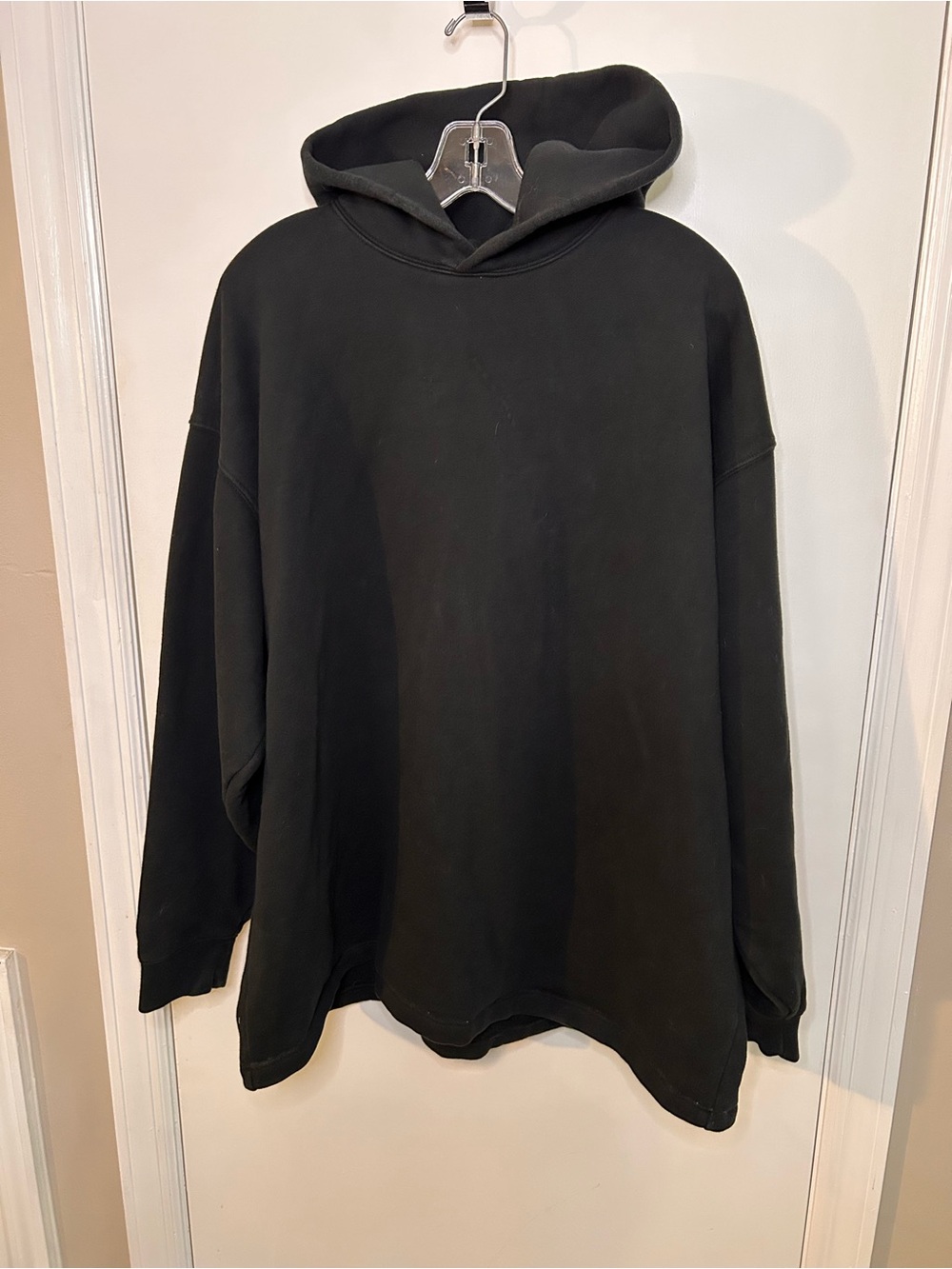 ESSENTIALS FEAR OF GOD BLACK HOODIE SWEATSHIRT SIZE LARGE